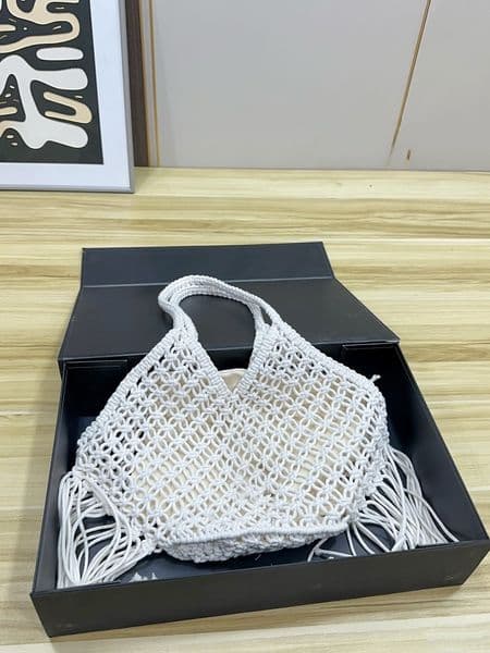 Designer Women Summer Handwoven Straw Raffia Multi~style Shoulder Bag Tassel Bow Decor Leather Strap Adjustable Drawstring Design Handheld & Crossbody Bag