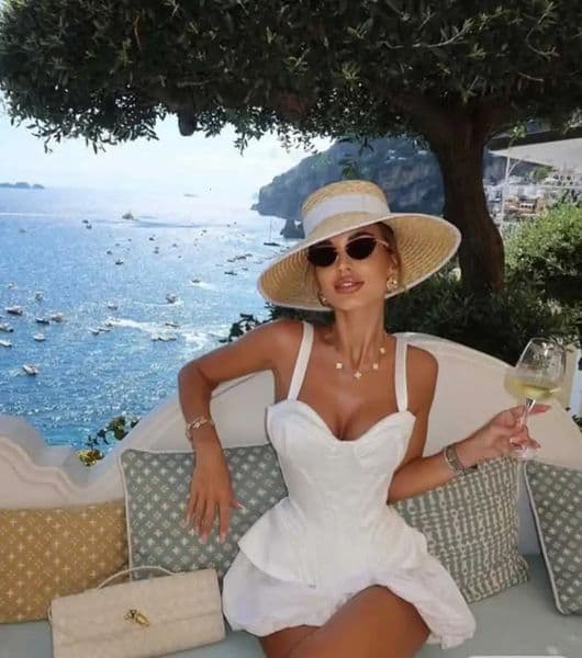 White trim straw grass dome Straw summer hat ladies seaside travel sun hat Elegant French Hepburn style wide brim hat sombrero 260521