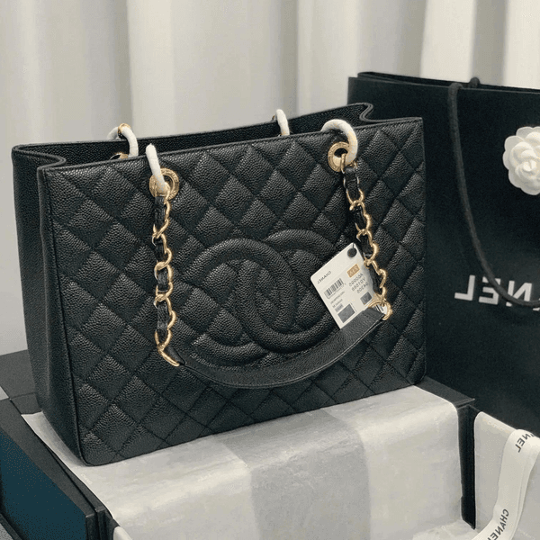 Designer Luxury leather 2026 travel bags Women's shopping bag Lady Large Beach new Vacation Handbag Fashion Casual style Shopping Bag