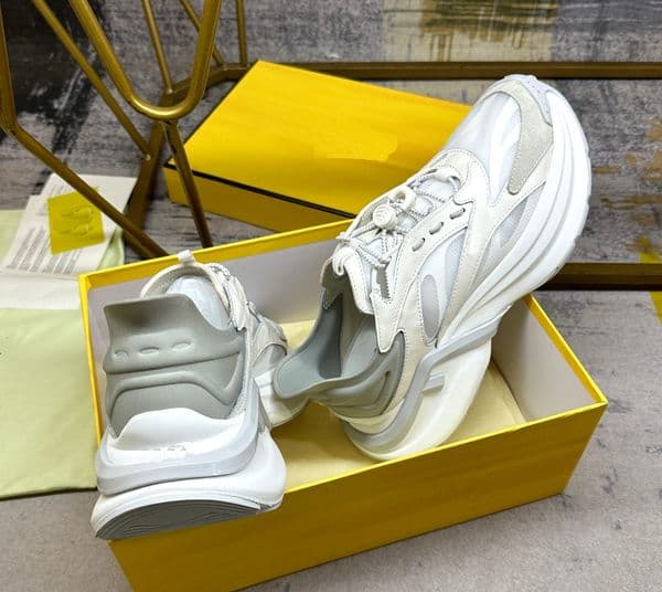 Design Dress Shoes Luxury Running Shoes Inspired Men's Sneakers Retro Mesh Casual Shoes Thick Sole Platform Chunky Sneakers for Daily Wear Boys Party Boots