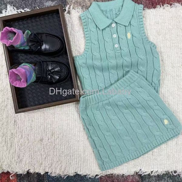 Fashion Cute Kids Designer Clothes College Style Two Piece Set Childrens Knit Vest Top And Mini Skirt Clothing Sets For Girls