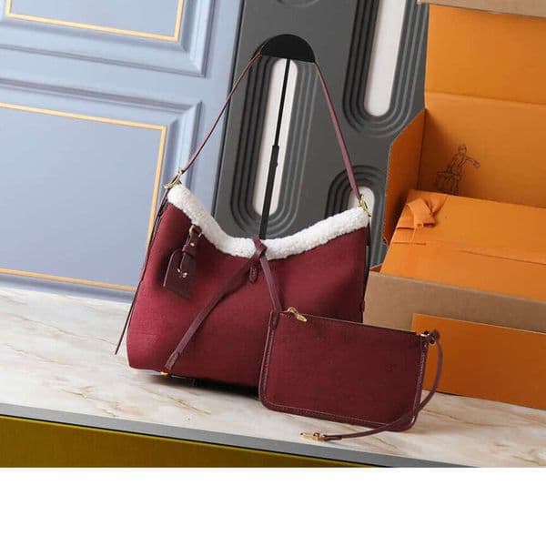 Luxurys Designer Fuzzy Teddy Soft P9 30cm Pillow bag Women traveling Shoulder bag Winter Teddy handbags Classic tote bag Weekend Bag Red Festival Pack 2026