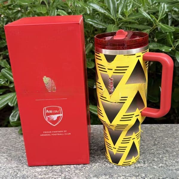 Hot spot 40oz third-generation insulated cup stainless steel car cup portable drinking cup mens and womens outdoor sports cup Z260527