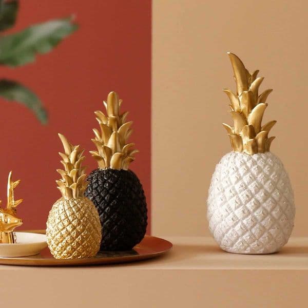 Nordic Gold Pineapple Sculpture - Instagrammable Decor for Coffee Table Creative Photography Prop Living Room Ornament L260521