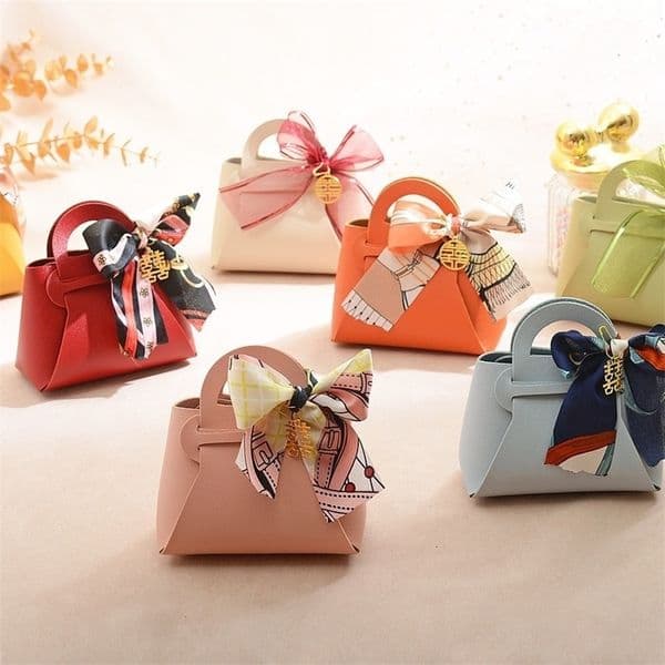 5PCS Distribute Leather Pink Gift Bags Wedding Favour Bag for Guest Mini Handbag with Ribbon Candy Packaging Box Party Decor 260520