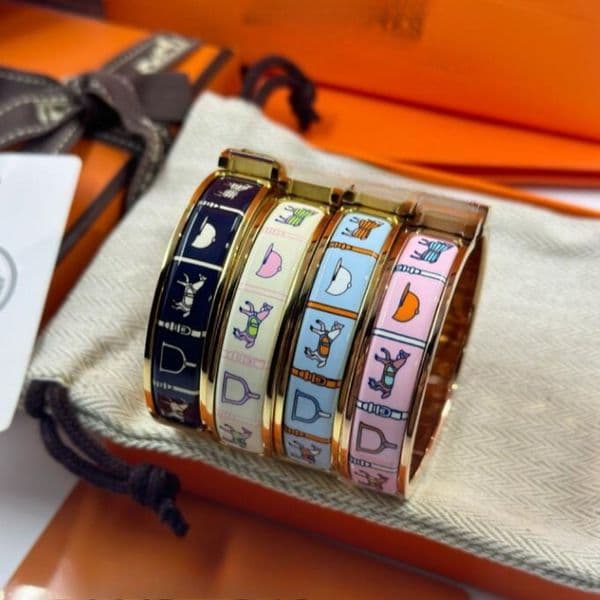 High Quality Designer Bracelet Luxury Designer Bracelet Womens Bracelets 18k Gold Bangle 12MM Wide Size 17/19 Luxury Jewellery with Box