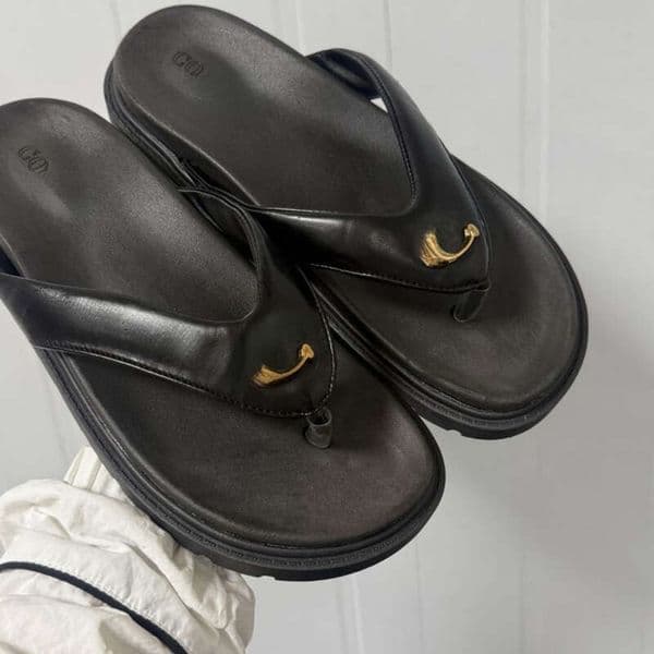 Women Flip Flops Designer Shoes Flat Couche Sandals Coucher Summer Beach Casual Outdoor Soft Sole Thong Slippers Comfortable Coacs Sandals Eur36-42