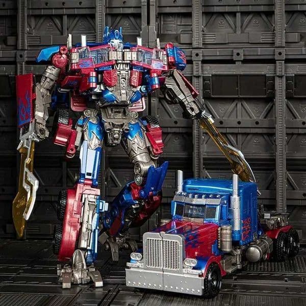 Transformation Robot Optimus Commander SS05 Car Deformation Toys Action Figure Model Gift C260522