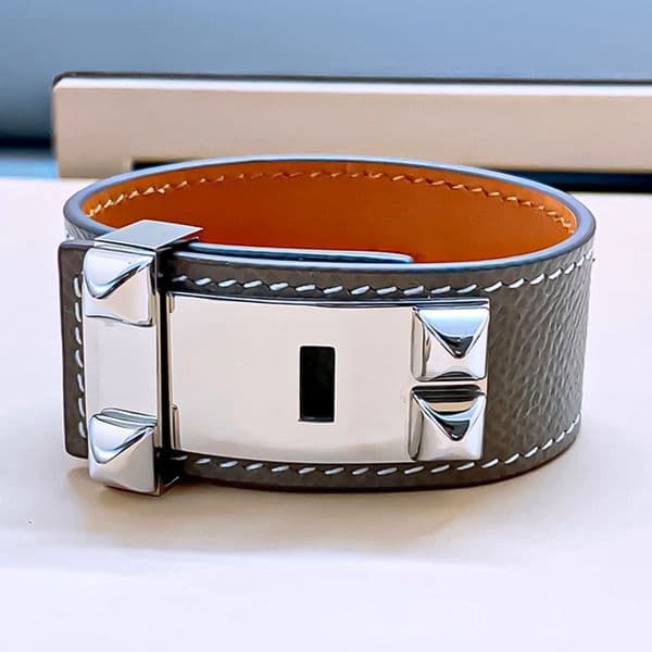 Designer Bracelet for Women Stainless Steel 18K Gold Plated Bangle Leather Bangles Luxury Jewlery Designer for Women Elegant Premium Free Shipping Buy One Get One