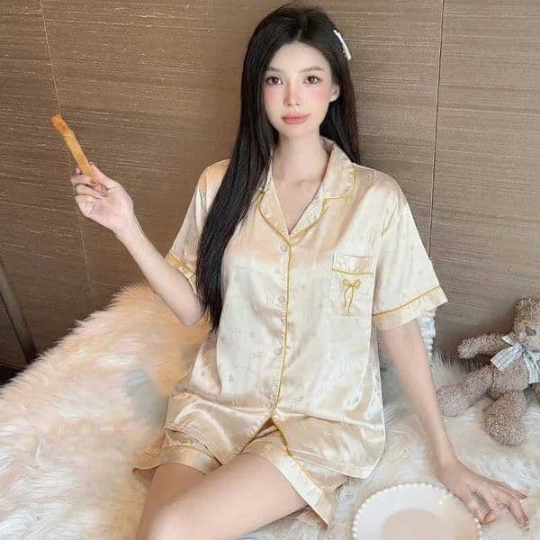 New Summer Ice-Silk Pajamas for Girls Light Luxury Style with Bow Jacquard Short-Sleeve Top and Shortsa Stylish Loungewear SetJ260522