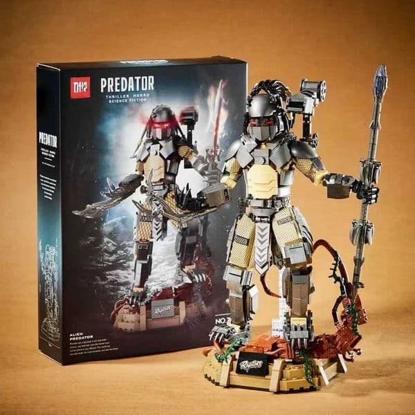 Sci-Fi Warrior Building Blocks Set Collectible Mecha Figure Model with Display Base DIY Bricks Construction Toy for Kids Adult Z260522