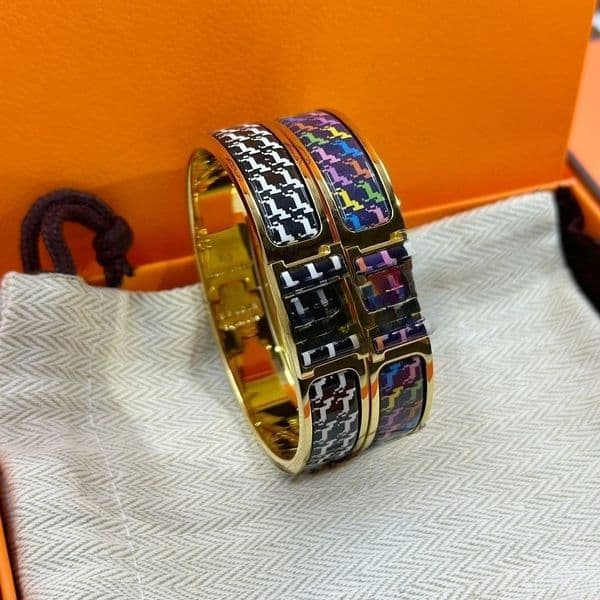Gold Braclet Bangle Designer Jewelry Cuff Classics Good Quality Stainless Steel Buckle Fashion Mens Womens Charm Luxury Bracelets