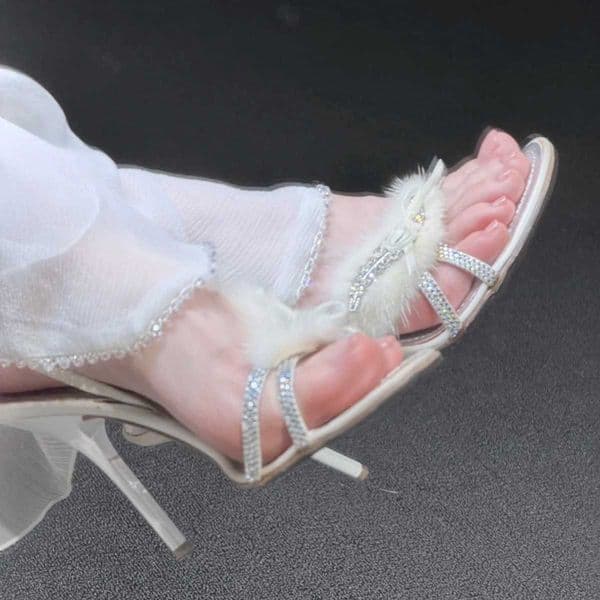 RC-style stunning back-strap furry high-heeled shoes 2026 summer new vintage rhinestone open-toe sandals for women with stiletto heels X260522