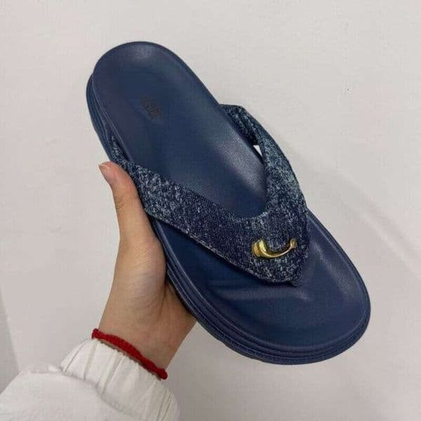 Coacs Flip Flops Designer Shoes Cochs Slides Women Luxury Summer Slippers Thick Soled Comfortable Ourdoor Beach Sandals Coucher Shoes Eur36-42