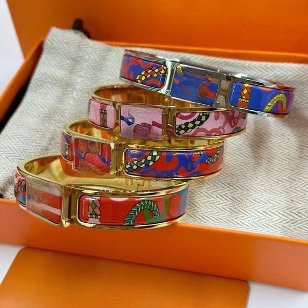 Fashion Brand Bracelet Classic 12mm Enamel Pattern 18k Gold Bracelet Couple Stainless Steel Designer Bracelet for Men Women size 17/19