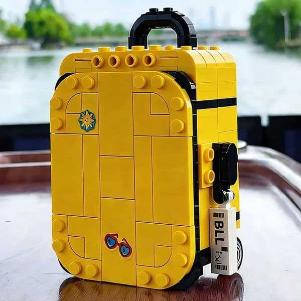 New Creative 184Pcs Yellow Travel Suitcase Building Blocks Model Sticker Set Assembly Bricks Luggage Childrens Adults Toys Gift Z260522