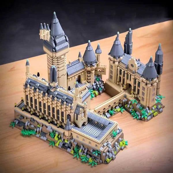 New Micro Bricks City Creativeal Medieval Magic Castle Series School Architecture Model Building Blocks Gifts Toys Kids AdultsT260522