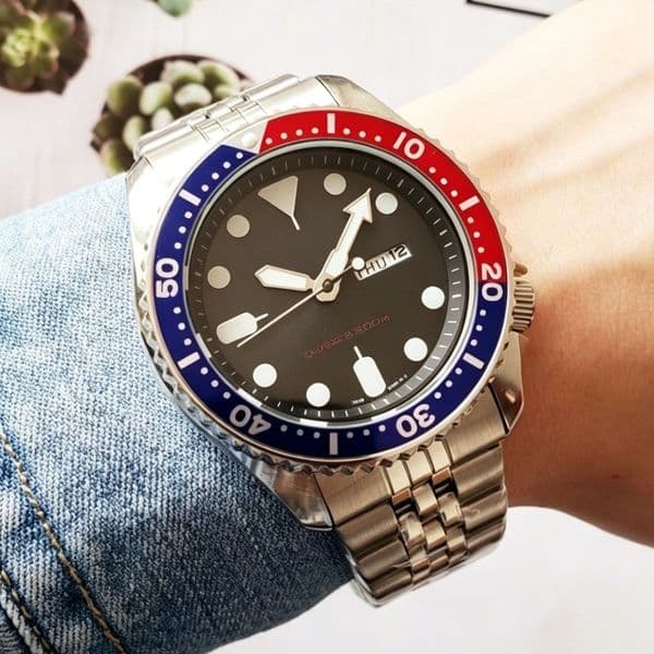 Classic Men Diver Sports Quartz Watch Rotating Bezel Day Date Stainless Steel Casual Business Male Wristwatch