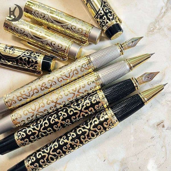 D 9605 & 9663 with 2color Luxury Business GiftElegant Horse Bird Design Pen for Office and School Stationery 26Y0522