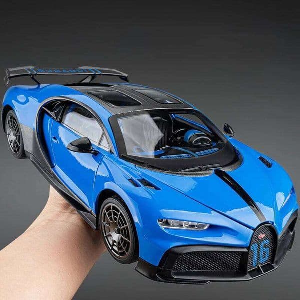1:18 Bugatti Chiron Supercar Alloy Model Toy Diecasts Metal Casting Sound and Light Car Toys For Children Vehicle 26W0522