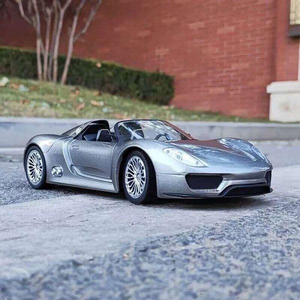 1:18 918 Spyder Roadster Alloy Sports Diecast Metal Track Racing Car Vehicle Model Simulation Collection Kids Toy Gift 26W0522
