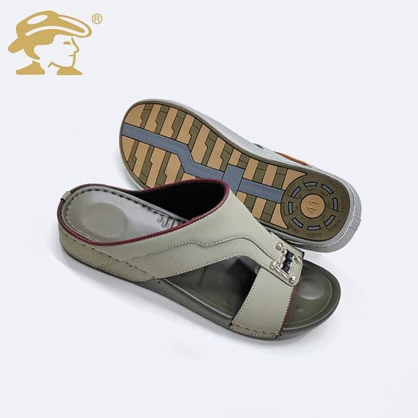 Customized foreign trade Middle Eastern cross-border Vietnamese slippers, 2023 summer new casual beach men's sandals
