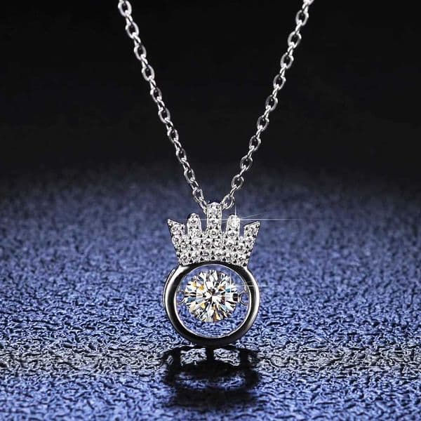 Platinum Pt950 Pendant Moissanite Diamond Smart Necklace for Women Crown Beating Heart Clavicle Chain Fine Jewelry Q260523