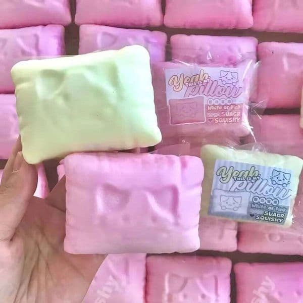 1Pc Squishy Simulated Cat Pillow Squeeze Toy Soft Pinch Stress Relief Slow Rising Sensory Fidget for Anxiety ADHD Festival Gifts 26Y0523