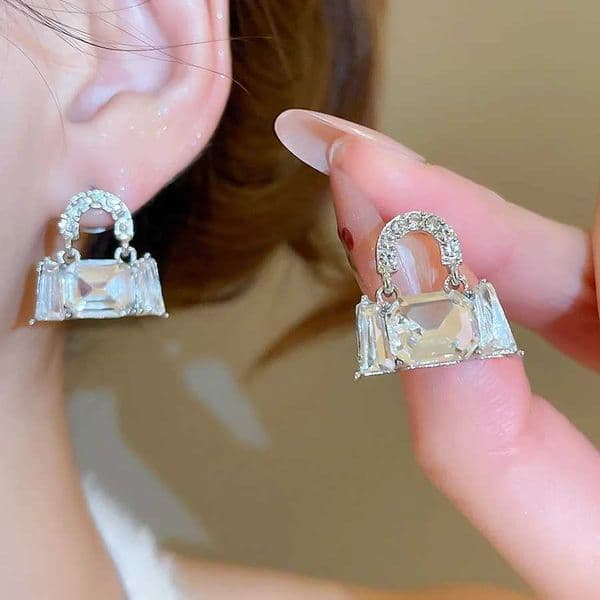 Super Shiny Rhinestone Square Earrings for Women Personality Bag-shaped Earring Light Luxury High-end Fashion Jewelry Banquet K1 L260523