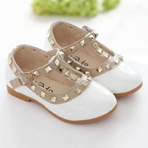 Girls Shoes Spring Children Shoes Girl Rivets Princess Autumn Toddler Girls Kids Flat Shoes T-Tied Style Girls Summer Sandals C260522