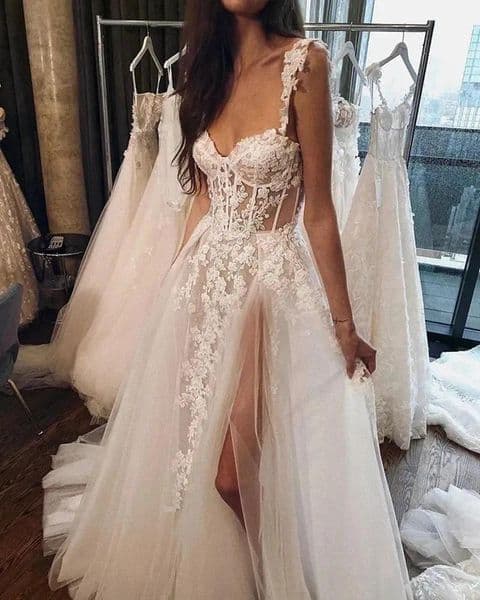 Sexy Backless Beach Lace Wedding Dress Side High Split Spaghetti Straps Long Boho Bridal Gowns Illusion Tulle Summer Bride Dresses