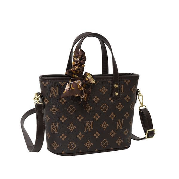 Designer Luxury Bag Ivory White Trendy Spacious Bag Multi use Shoulder Crossbody Women Bag