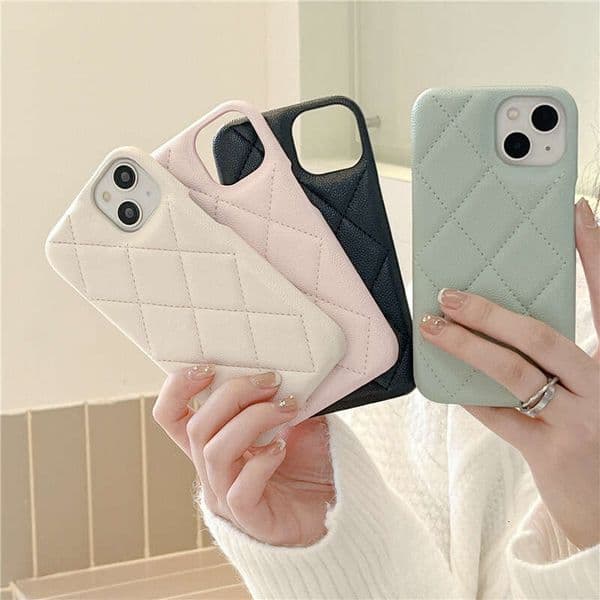 CC Designer Phone Case Coque Telephone Luxe Fashion Chains Card Holder Phone 17 16 15 14 Pro Max Quilted Lychee Pattern Luxury Leather Protective Case