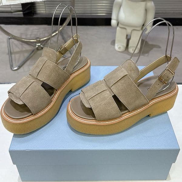 Suede sandals designer triangle sandals luxury womens spring summer sandals anti slip durable monoblock rubber sole 55mm with hot stamped logo sandals