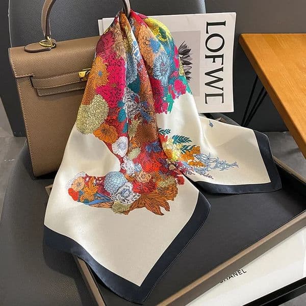 Elegant Fashion Square Scarf 100 Mulberry Silk Neck Warmer Scarf Shawl Warmth Decorative Scarf Trendy Autumn Spring Arrival 260521