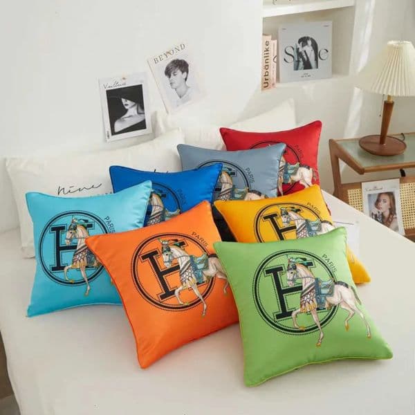 2026 Luxury Modern perfume Style Satin Cover Horse Embroidered Letter H Case 45X45cm cologne Bedside Office Sofa Waist Home Decor Cushion Case Free Shipping 6 14