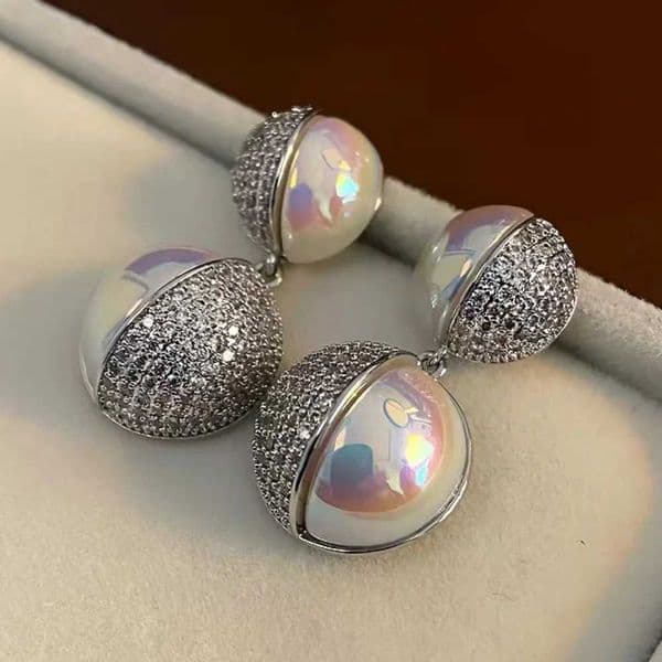Luxury earrings Very shiny classic French jewelry Unique design and fashionable earrings suitable for womens daily wear Q260525