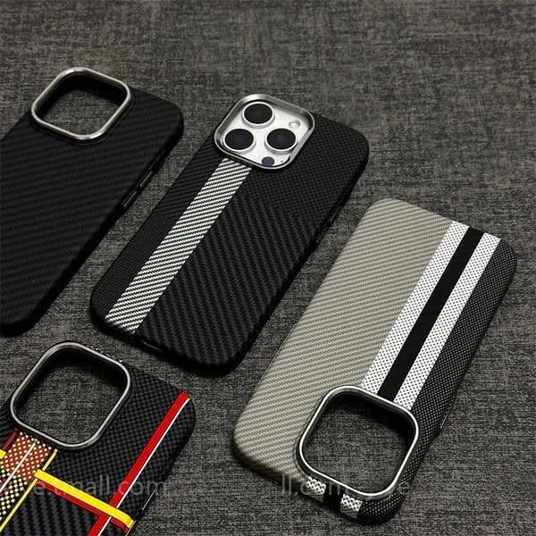 Relief Carbon Fiber Magnetic Case for 15 Pro Max 16 17 Pro Phone Cover Camera Metal Lens Protective Shell Hard PC Fundas L260524