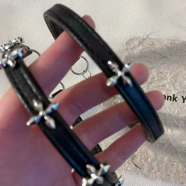 Vintage Cross Flower Necklace for Women Fashion Punk Pu Leather Choker Collar Chain Jewelry Goth Cool Stuff Couple Accessories L260525