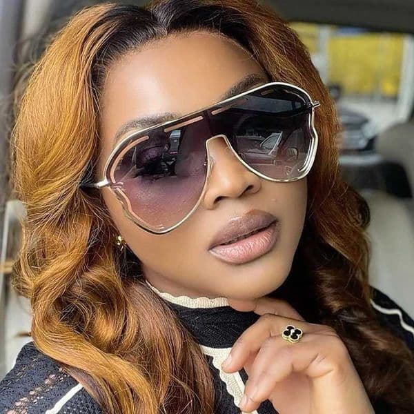 Oversized Hollow One-Piece Sunglasses Women Big Frame 2024 Luxury Brand Special-Shaped Sun Glasses For Ladies Eyewear Shades Z260525