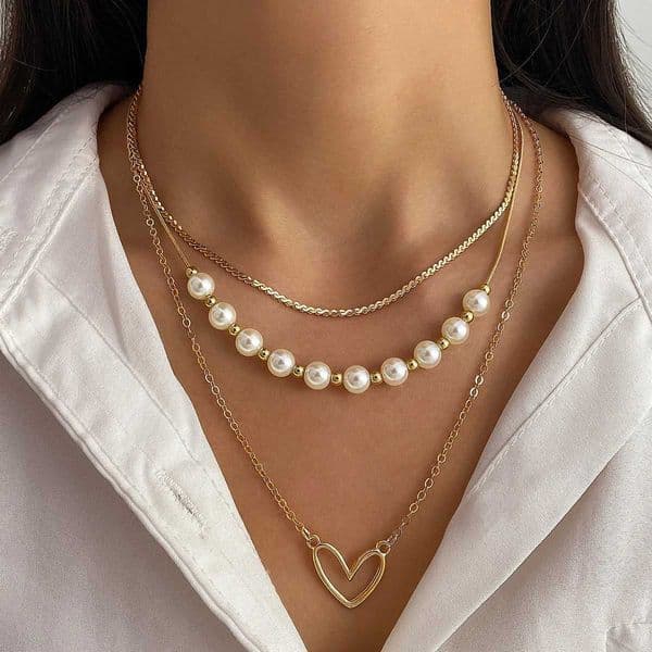 Vintage Hreart Peach Heart Pearl Gold Color Necklace Three-Piece Set for Women Multiple Layer Stackable Type Clavicle Chain Z260525