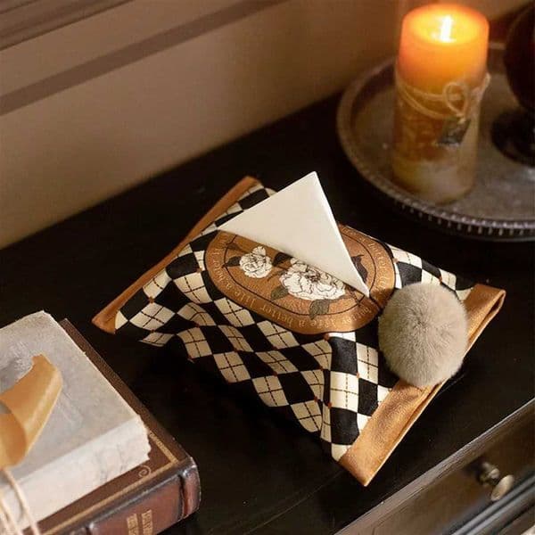 Retro Style Light Luxury Tissue Box Fabric Paper Towel Storage Bag Case Hand Painted Flower Printed and Dyed Plush FabricJ260525