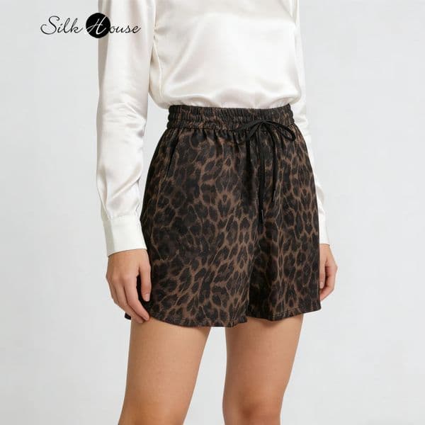 Womens Casual Summer Clothing 100 Natural Mulberry Silk Jacquard Gambiered Guangdong Gauze Tied Elastic Waist Versatile Shorts 260526