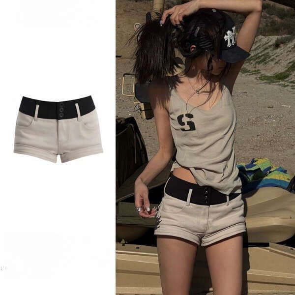 Stylish Apricot Colored Low Waist Shorts Women Suitable For Summer American Style Girl Hip Hugging Pants Versatile A Line Ultra Short Hot Pants Luxury