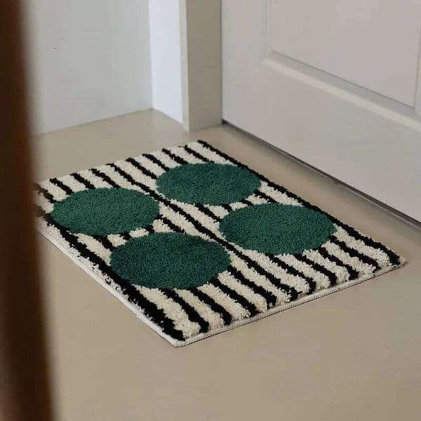 VIKAMA Retro American Striped Doormat: Non-slip, Absorbent, Soft, Durable, Machine Washable for Entryways and Bathrooms 26Y0527
