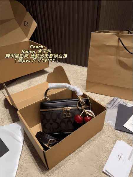 Designer Christian CD Women's Box Bag Retro & Stylish Premium Light Luxury Printed Design Versatile Handheld/Shoulder Bag Ideal for Daily Commute BO124