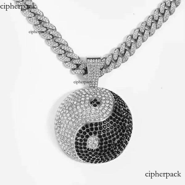 DHcollection Hip Hop Bagua Necklace Personality Chinese Style Yin Yang Tai Chi Male Pendant 68