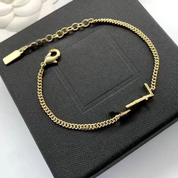 Fashion Bracelets Women Bangle Wristband Cuff Chain Designer Letter Jewelry Crystal 18K Gold Plated Wedding