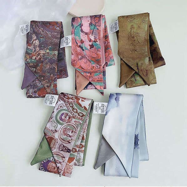 Chinese-Style Retro Dunhuang Oil Painting Hairband For Women, Spring And Autumn New Long Hanfu Silk Scarf Hair Tie
