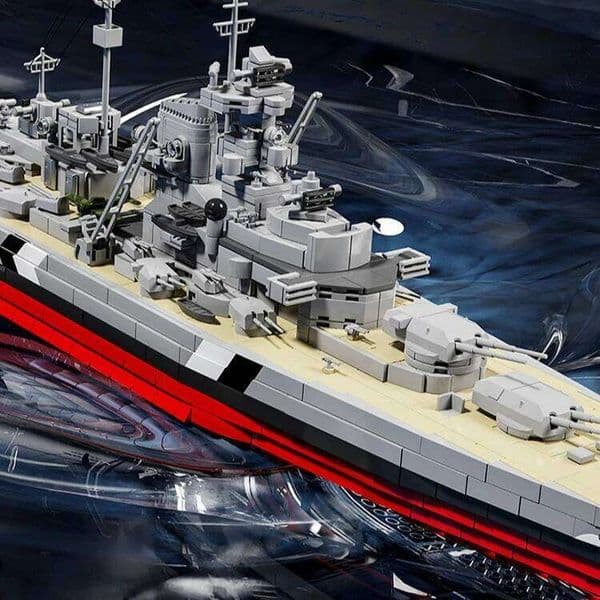 Big Battleship Warships Building Blocks Toy World War BISMARCK BATTLESHIP Boat Model Series Bricks Toys for Boys Adult 26LI0522li
